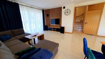 Фото номера Вилла Делюкс Виллы West Guest House г. Klaudyn 48